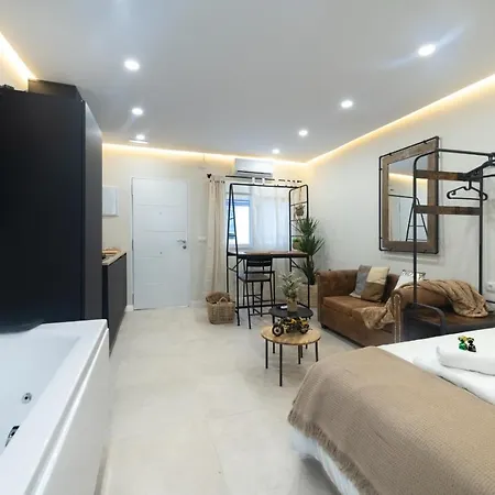 Apartament Luxury Jacuzzi *